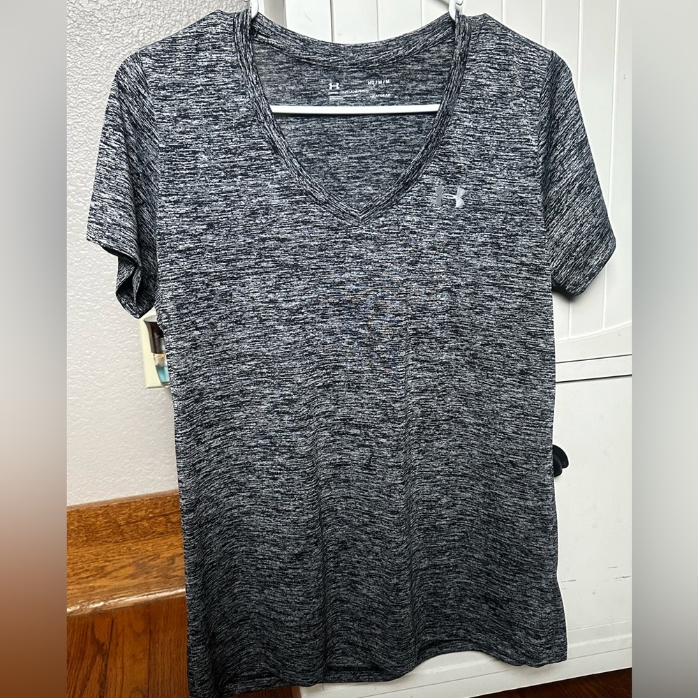 Under Armour t shirt.
